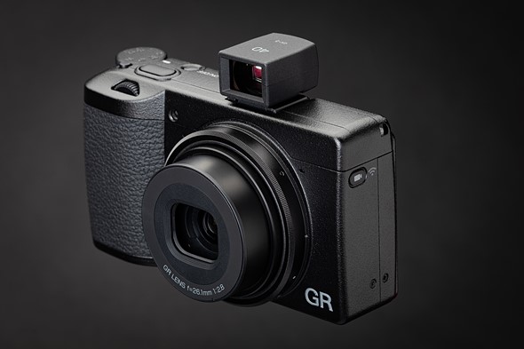 Ricoh GR III and GR IIIx