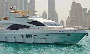 renting a boat in Dubai